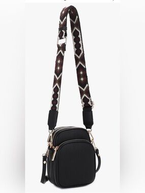 Mali+Lili triple compartment crossbody NWT, vegan and peta approved